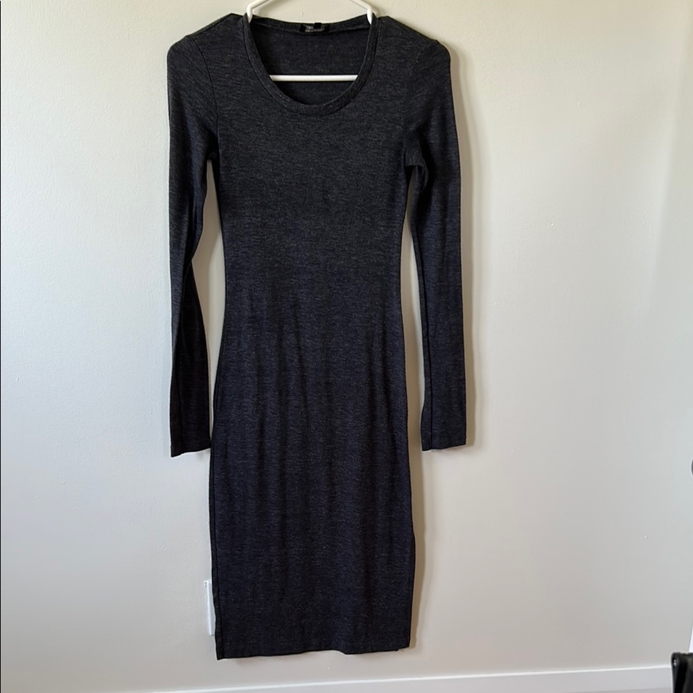 Wilfred Gray Long Sleeve Scoop Neck Bodycon Dress